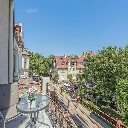 Parkowa Kamienica With Balcony Διαμέρισμα